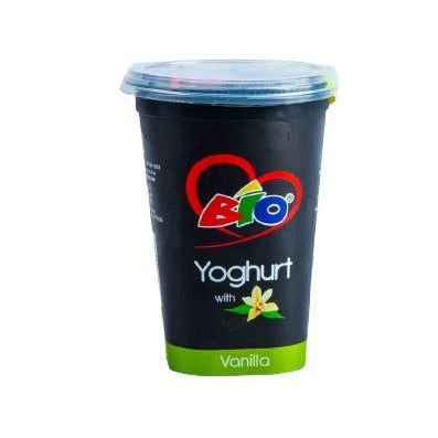 Bio Yoghurt with real Vanilla at zucchini